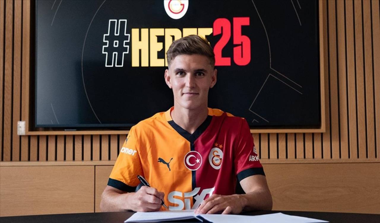 Elias Jelert Resmen Galatasaray'da! İşte Transferin Tüm Detayları